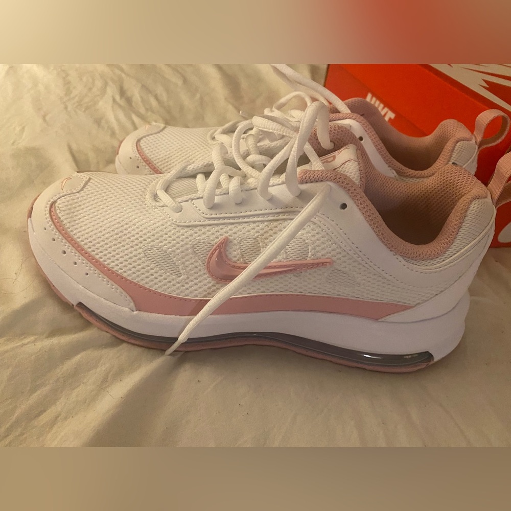 Nike Air Max AP Pink and White